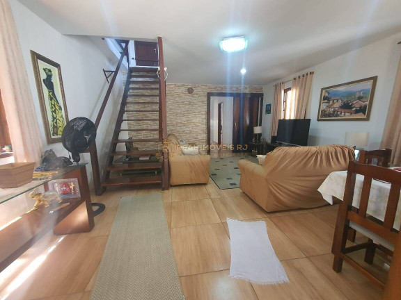 Imagem Casa com 4 Quartos à Venda, 326 m² em Vila Valqueire - Rio De Janeiro Imagem Casa com 4 Quartos à Venda, 326 m² em Vila Valqueire - Rio De Janeiro