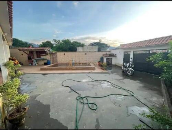 Imagem Casa com 4 Quartos à Venda, 300 m² em Vargem Grande - Rio De Janeiro Imagem Casa com 4 Quartos à Venda, 300 m² em Vargem Grande - Rio De Janeiro