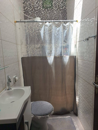 Imagem Casa com 3 Quartos à Venda, 200 m²