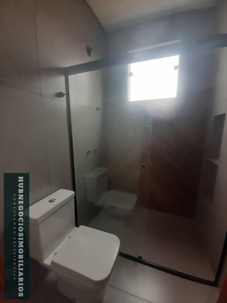 Imagem Casa com 4 Quartos à Venda, 240 m² Imagem Casa com 4 Quartos à Venda, 240 m²
