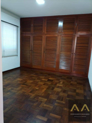 Imagem Casa com 3 Quartos à Venda, 300 m² em Alphaville - Barueri Imagem Casa com 3 Quartos à Venda, 300 m² em Alphaville - Barueri