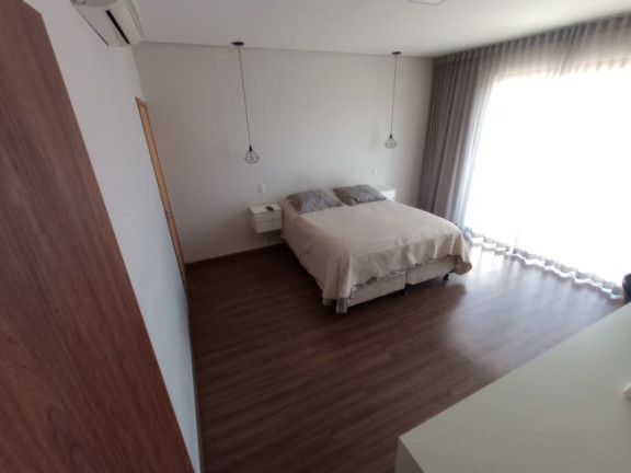 Imagem Casa com 3 Quartos à Venda, 215 m² em Villa Branca - Jacareí