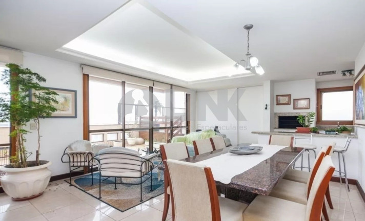 Imagem Imóvel com 4 Quartos à Venda, 353 m² em Três Figueiras - Porto Alegre