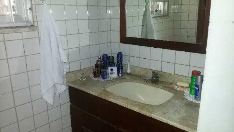 Imagem Sobrado com 5 Quartos à Venda, 353 m² em Vila Jacuí - São Paulo