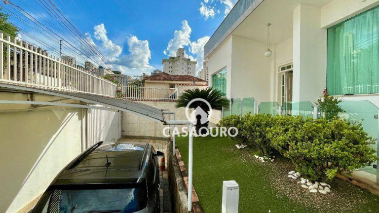 Imagem Casa com 7 Quartos à Venda, 400 m² em São Lucas - Belo Horizonte Imagem Casa com 7 Quartos à Venda, 400 m² em São Lucas - Belo Horizonte