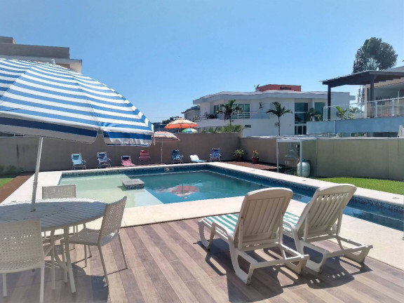 Imagem Sobrado com 4 Quartos à Venda, 860 m² em Massaguaçu - Caraguatatuba Imagem Sobrado com 4 Quartos à Venda, 860 m² em Massaguaçu - Caraguatatuba