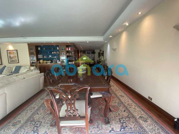 Imagem Apartamento com 4 Quartos à Venda, 280 m² em Copacabana - Rio De Janeiro Imagem Apartamento com 4 Quartos à Venda, 280 m² em Copacabana - Rio De Janeiro