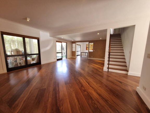 Imagem Casa com 4 Quartos à Venda, 330 m² em Tamboré - Santana De Parnaíba Imagem Casa com 4 Quartos à Venda, 330 m² em Tamboré - Santana De Parnaíba