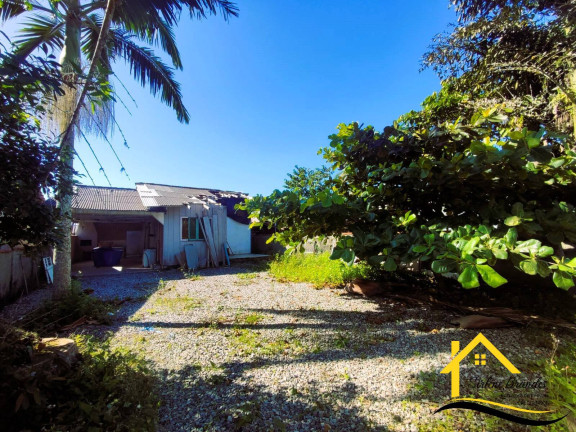 Casa à Venda, 360 m² em Centro - Balneário Barra Do Sul