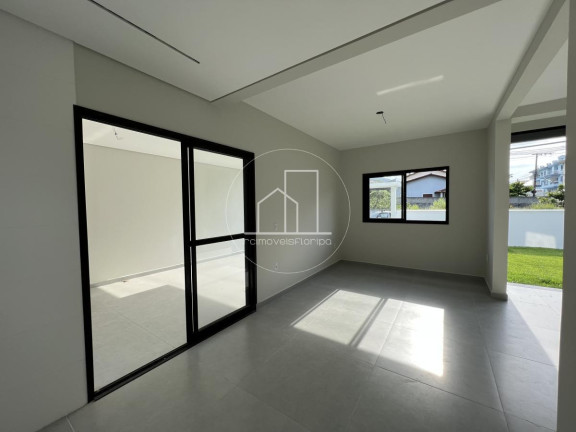 Imagem Casa com 3 Quartos à Venda, 224 m² em Ingleses Do Rio Vermelho - Florianópolis Imagem Casa com 3 Quartos à Venda, 224 m² em Ingleses Do Rio Vermelho - Florianópolis
