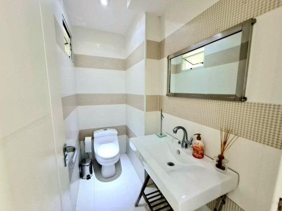 Imagem Casa com 4 Quartos à Venda, 450 m² em Sapê - Niterói Imagem Casa com 4 Quartos à Venda, 450 m² em Sapê - Niterói