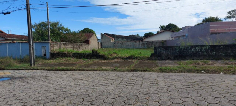 Imagem Terreno à Venda, 401 m² em Maria Helena Novaes - Peruíbe Imagem Terreno à Venda, 401 m² em Maria Helena Novaes - Peruíbe