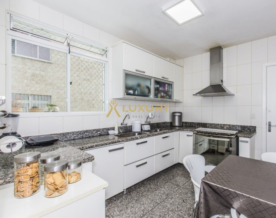 Imagem Imóvel com 3 Quartos à Venda, 135 m² em Santo Antônio - Belo Horizonte