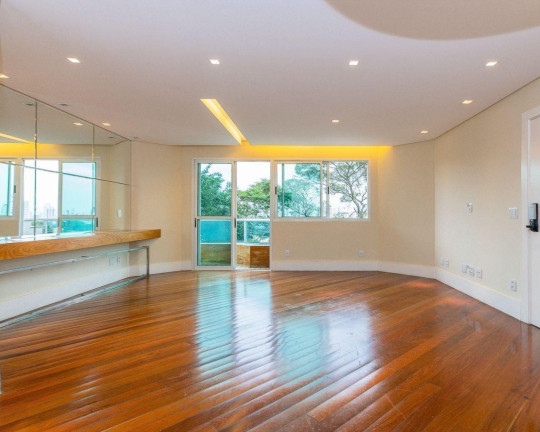 Imóvel com 2 Quartos à Venda, 142 m² em Vila Congonhas - São Paulo