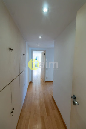 Imagem Apartamento com 3 Quartos para Alugar, 240 m² em Itaim Bibi - São Paulo Imagem Apartamento com 3 Quartos para Alugar, 240 m² em Itaim Bibi - São Paulo