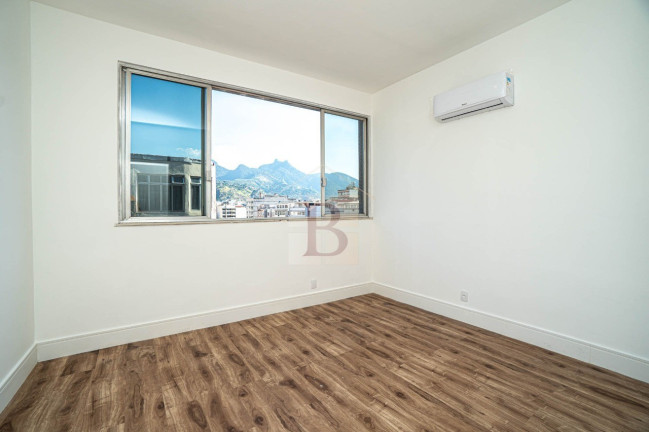 Imagem Imóvel com 4 Quartos à Venda, 130 m² em Tijuca - Rio De Janeiro