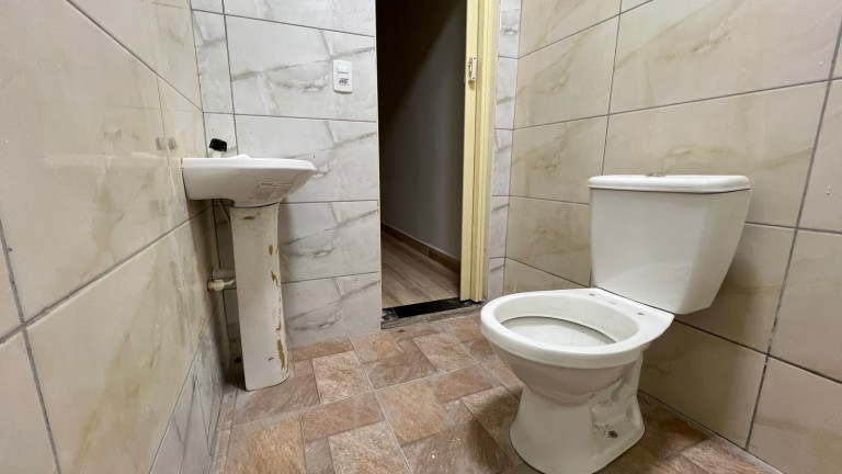 Imagem Casa com 3 Quartos à Venda, 140 m² em Recanto Das Emas - Brasília Imagem Casa com 3 Quartos à Venda, 140 m² em Recanto Das Emas - Brasília