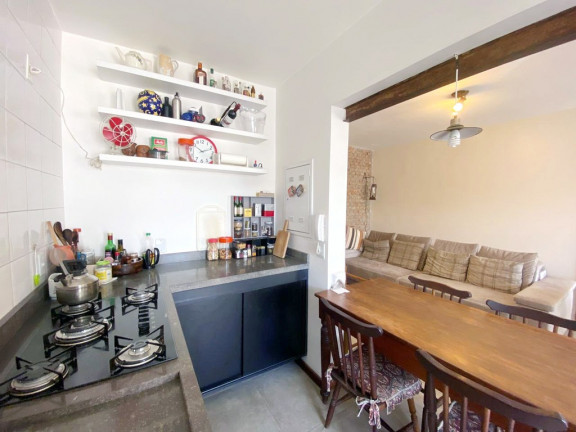 Imagem Apartamento com 2 Quartos à Venda, 64 m² em São João - Porto Alegre Imagem Apartamento com 2 Quartos à Venda, 64 m² em São João - Porto Alegre