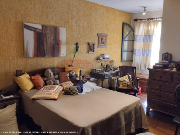 Imagem Casa com 4 Quartos à Venda, 191 m² em Centro - Taubaté Imagem Casa com 4 Quartos à Venda, 191 m² em Centro - Taubaté