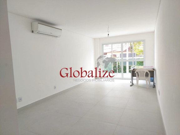 Casa com 3 Quartos à Venda, 141 m² em Campo Grande - Santos