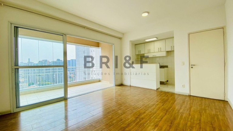 Apartamento com 2 Quartos para Alugar, 64 m² em Santo Amaro - São Paulo