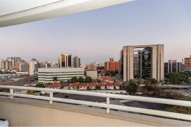 Imagem Sala Comercial à Venda,  em Santo Amaro - São Paulo