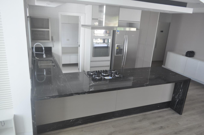 Imagem Apartamento com 2 Quartos à Venda, 130 m² em água Verde - Curitiba Imagem Apartamento com 2 Quartos à Venda, 130 m² em água Verde - Curitiba