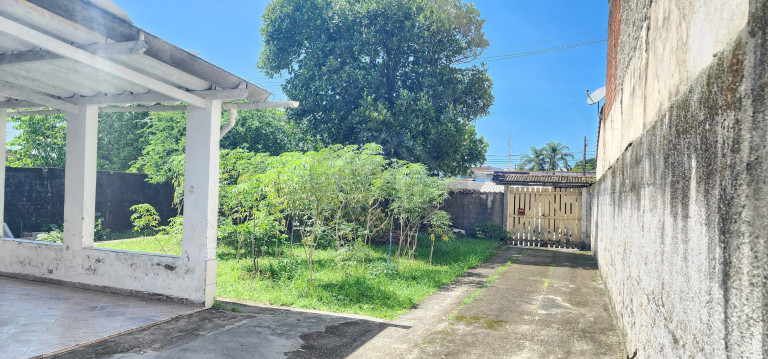 Imagem Casa com 2 Quartos à Venda, 663 m² em Jardim Umuarama - Itanhaém Imagem Casa com 2 Quartos à Venda, 663 m² em Jardim Umuarama - Itanhaém