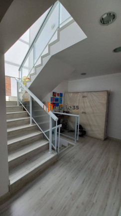 Imagem Casa com 3 Quartos à Venda, 280 m² em Chácara Dos Cravos - Poços De Caldas Imagem Casa com 3 Quartos à Venda, 280 m² em Chácara Dos Cravos - Poços De Caldas