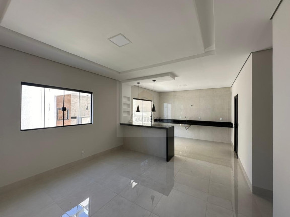 Imagem Casa com 3 Quartos à Venda, 189 m² em Jardim Califórnia - Cuiabá