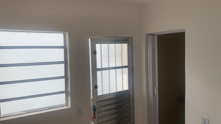 Casa de Condomínio com 1 Quarto para Alugar, 20 m² em Vila Alzira - São Paulo
