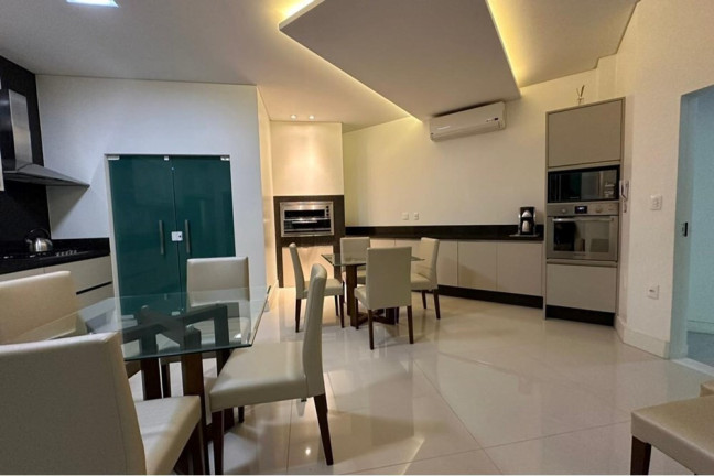 Imagem Imóvel com 3 Quartos à Venda, 135 m² em Pioneiros - Balneário Camboriú
