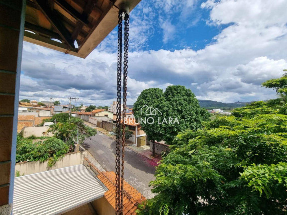 Imagem Casa com 3 Quartos à Venda, 235 m² em Lago Azul - Igarapé Imagem Casa com 3 Quartos à Venda, 235 m² em Lago Azul - Igarapé