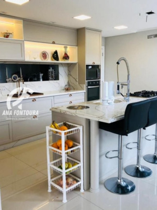 Imagem Casa com 4 Quartos à Venda, 286 m² em Santa Regina - Camboriú