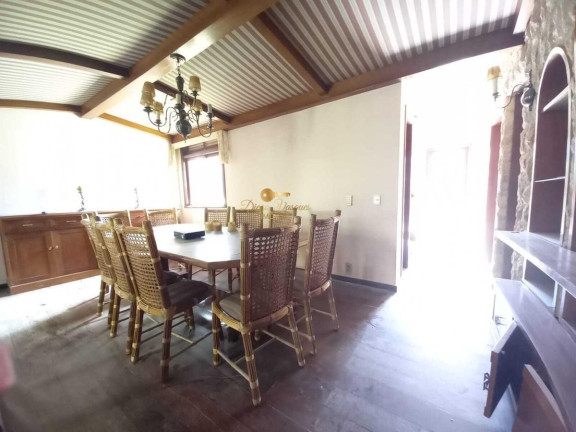 Imagem Casa com 5 Quartos à Venda, 212 m² em Alto - Teresópolis