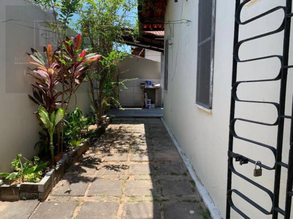 Imagem Casa com 4 Quartos à Venda, 330 m² em Jardim Das Oliveiras - Fortaleza Imagem Casa com 4 Quartos à Venda, 330 m² em Jardim Das Oliveiras - Fortaleza