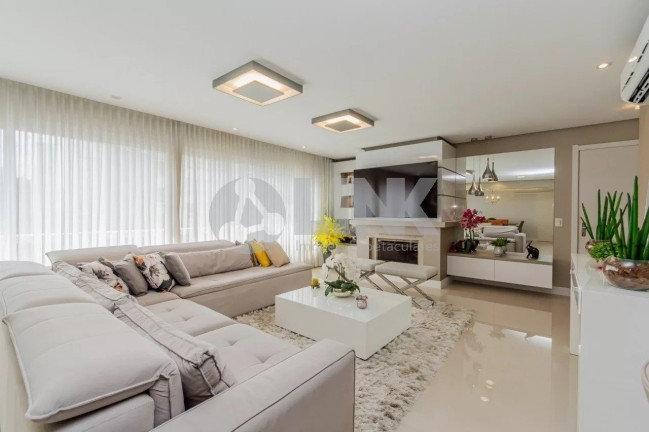Imagem Apartamento com 3 Quartos à Venda, 158 m² em Menino Deus - Porto Alegre Imagem Apartamento com 3 Quartos à Venda, 158 m² em Menino Deus - Porto Alegre