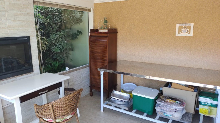 Imagem Casa com 4 Quartos à Venda, 200 m² em Albuquerque - Teresópolis Imagem Casa com 4 Quartos à Venda, 200 m² em Albuquerque - Teresópolis