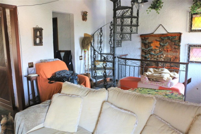 Imagem Casa com 5 Quartos à Venda, 130 m² em Iucas - Teresópolis