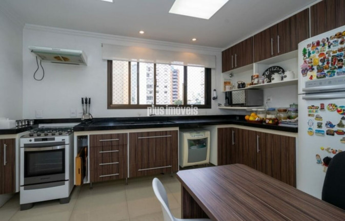 Imagem Apartamento com 4 Quartos à Venda, 155 m² em Pinheiros - São Paulo Imagem Apartamento com 4 Quartos à Venda, 155 m² em Pinheiros - São Paulo