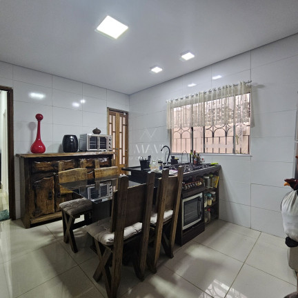 Imagem Casa com 2 Quartos à Venda, 150 m² em Guilhermina - Praia Grande