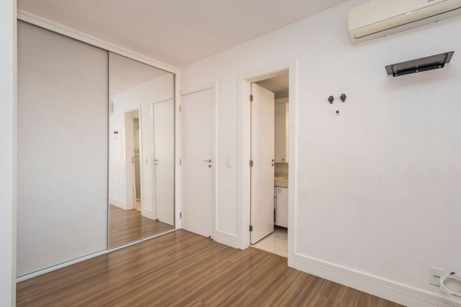 Imagem Imóvel com 3 Quartos à Venda, 76 m² em Jardim Carvalho - Porto Alegre Imagem Imóvel com 3 Quartos à Venda, 76 m² em Jardim Carvalho - Porto Alegre
