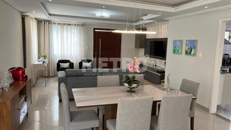 Imagem Casa com 3 Quartos à Venda, 210 m² em Cidade Universitária - Petrolina Imagem Casa com 3 Quartos à Venda, 210 m² em Cidade Universitária - Petrolina