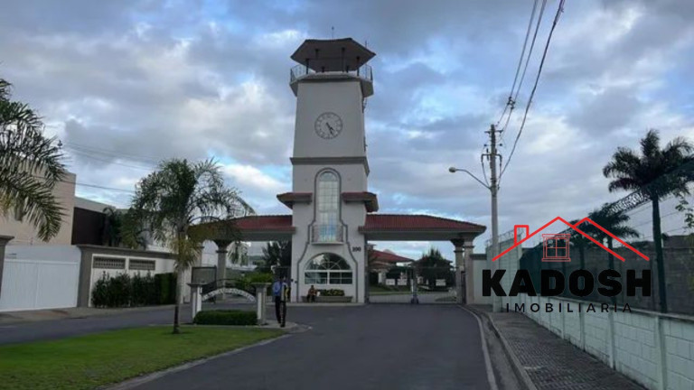 Terreno à Venda, 489 m² em Sim - Feira De Santana