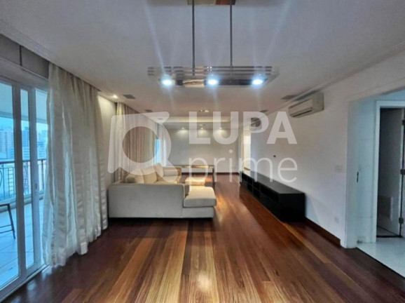 Apartamento com 4 Quartos para Alugar, 226 m² em Vila Olímpia - São Paulo
