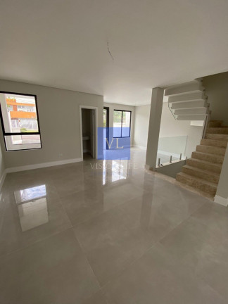 Imagem Casa com 3 Quartos à Venda, 210 m² em Jardim Social - Curitiba