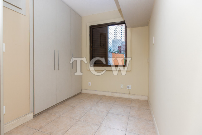 Imagem Apartamento com 3 Quartos à Venda, em Vila Olímpia - São Paulo Imagem Apartamento com 3 Quartos à Venda, em Vila Olímpia - São Paulo