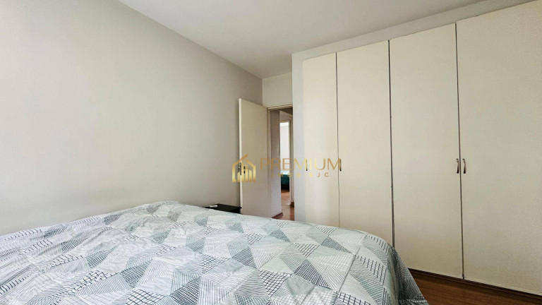Imagem Imóvel com 3 Quartos à Venda, 110 m² em Vila Adyana - São José Dos Campos