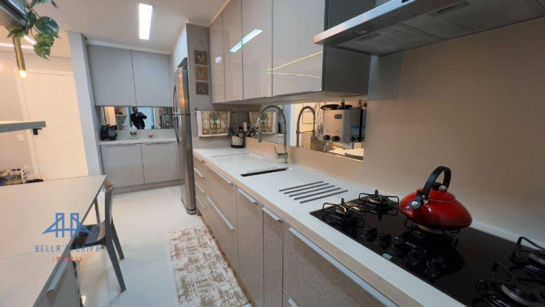 Imagem Apartamento com 2 Quartos à Venda, 102 m² em Agronômica - Florianópolis Imagem Apartamento com 2 Quartos à Venda, 102 m² em Agronômica - Florianópolis