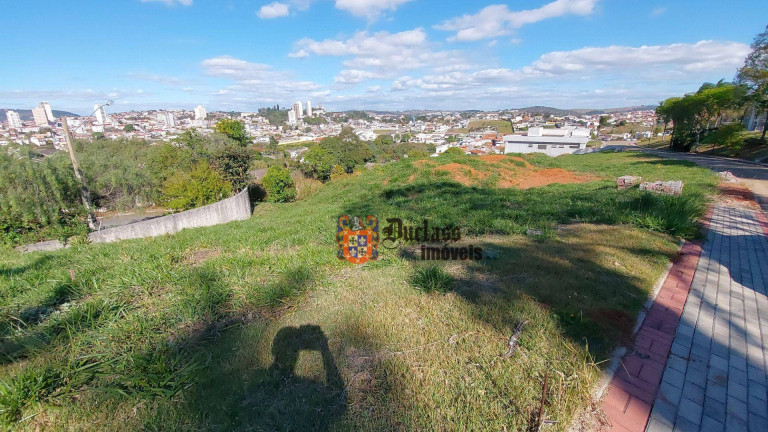 Imagem Terreno à Venda, 523 m² em Jardim América - Bragança Paulista Imagem Terreno à Venda, 523 m² em Jardim América - Bragança Paulista